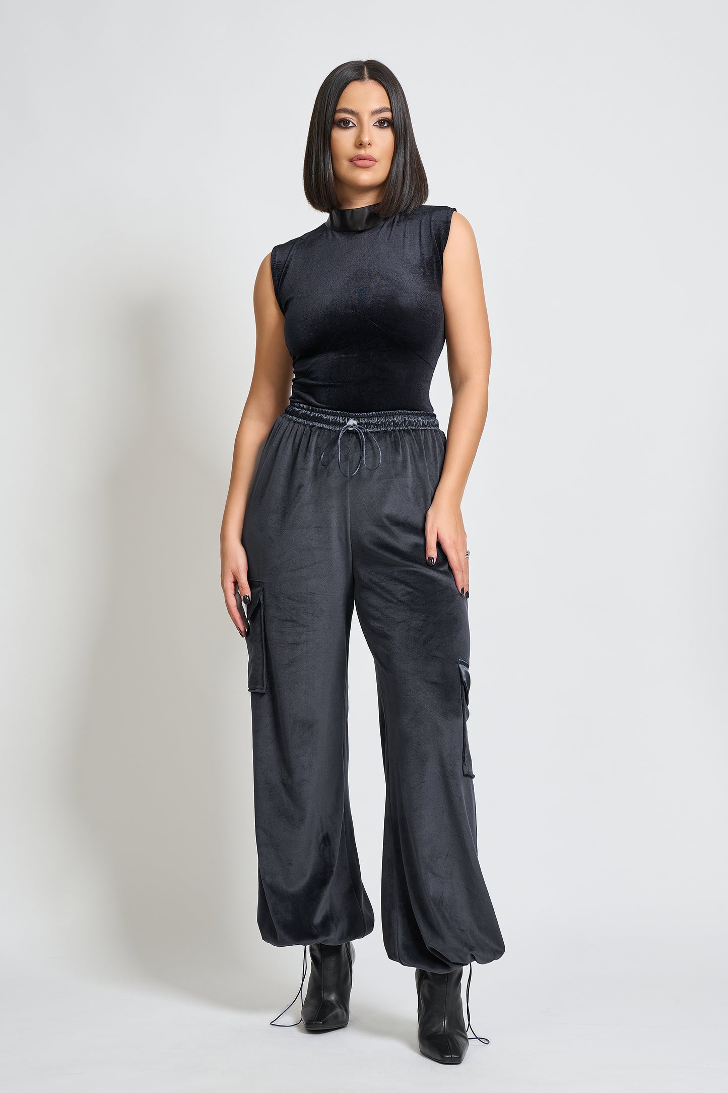Pantaloni cargo gri